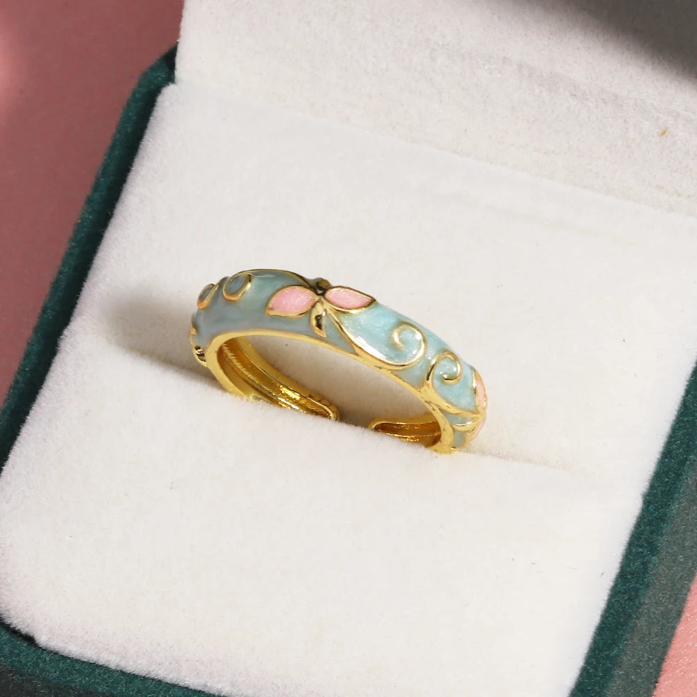 Gold-color Geometric Rings