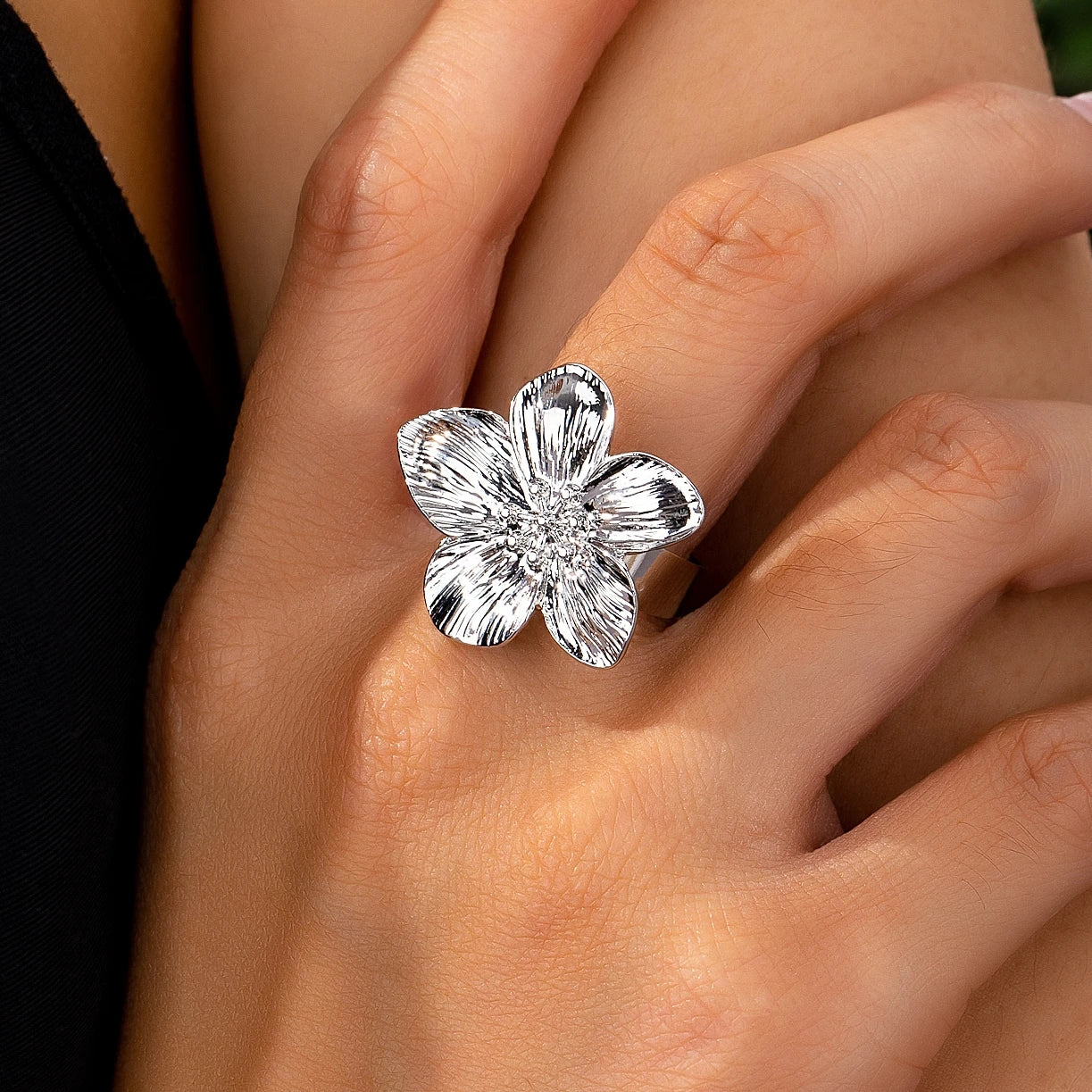 Ring with a Flower Design