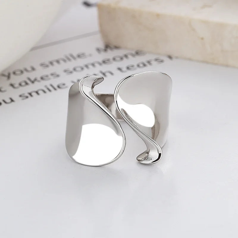 Simple BIg Ring